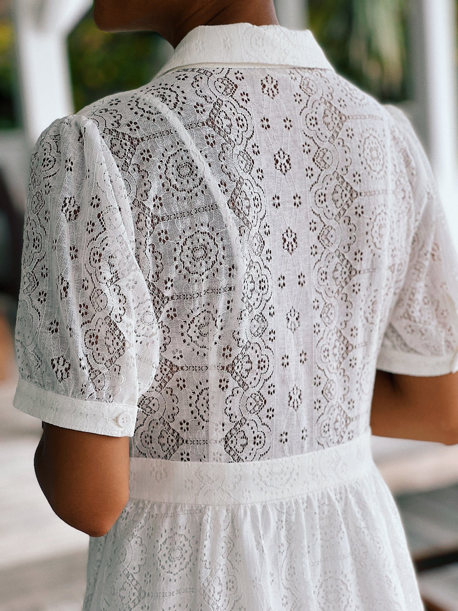 Klares Kleid